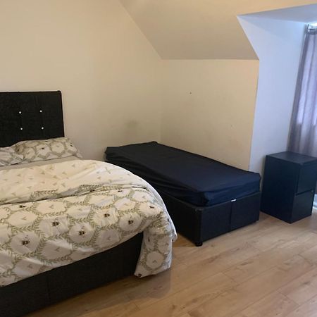 At Apex House Bed and Breakfast Ντάγκεναμ Εξωτερικό φωτογραφία